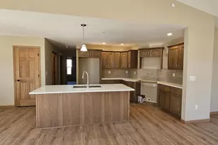 915 Sutherland Ave, Janesville, WI 53545 - Photo 18