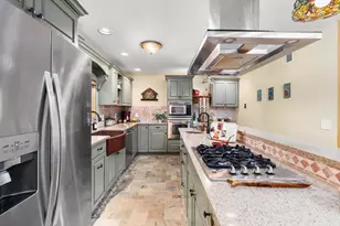 237 Oakbrook Dr, Wisconsin Dells, WI 53965 - Photo 12