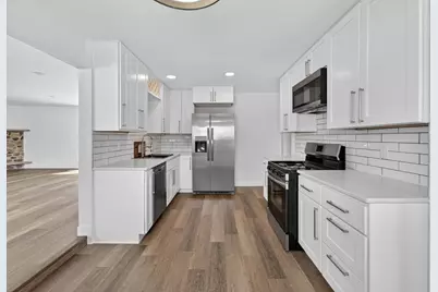 413 E Lincoln Drive, DeForest, WI 53532 - Photo 8