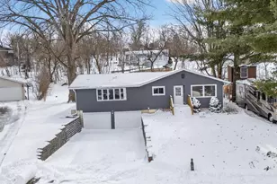 413 E Lincoln Dr, DeForest, WI 53532 - Photo 1