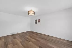 413 E Lincoln Dr, DeForest, WI 53532 - Photo 12