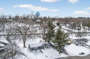 413 E Lincoln Dr, DeForest, WI 53532 - Photo 32