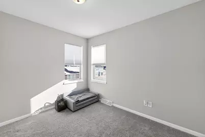 828 Shadowwood Trail, Sun Prairie, WI 53590 - Photo 24