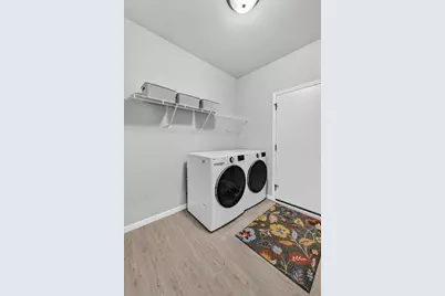 828 Shadowwood Trail, Sun Prairie, WI 53590 - Photo 16