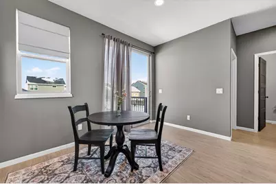 828 Shadowwood Trail, Sun Prairie, WI 53590 - Photo 12