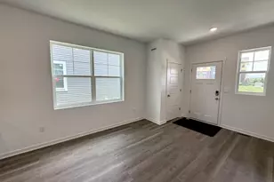 547 Oak Opening Dr, Stoughton, WI 53589 - Photo 4