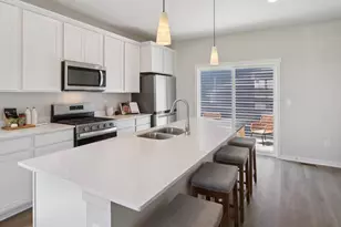 557 Trysil Aly N, Stoughton, WI 53589 - Photo 18