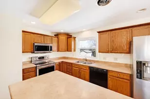 709 Hamilton St, Mount Horeb, WI 53572 - Photo 14