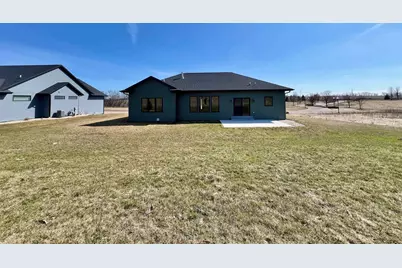 1813 Arbor Ridge Way, Janesville, WI 53548 - Photo 32