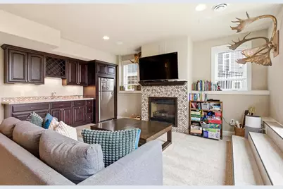 2505 Genevieve Way, Waunakee, WI 53597 - Photo 40