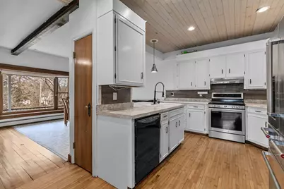 215 N Bridge Street, Markesan, WI 53946 - Photo 10
