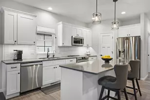 215 Boann Ter, Belleville, WI 53508 - Photo 8