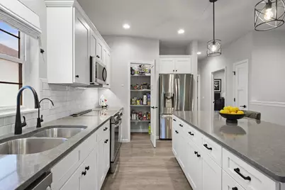 215 Boann Terrace, Belleville, WI 53508 - Photo 10