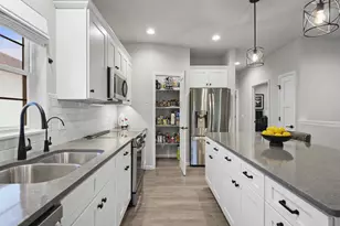 215 Boann Ter, Belleville, WI 53508 - Photo 10