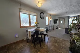 304 Breezy Point Dr, Pardeeville, WI 53954 - Photo 8