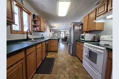 304 Breezy Point Drive, Pardeeville, WI 53954 - Photo 2