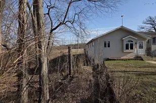 304 Breezy Point Dr, Pardeeville, WI 53954 - Photo 34