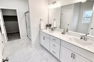 302 Michelle Ln, Cottage Grove, WI 53527 - Photo 8