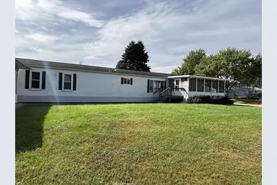 90 London Drive #90, Sparta, WI 54656 - Photo 2