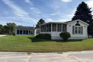 90 London Dr, Sparta, WI 54656 - Photo 4