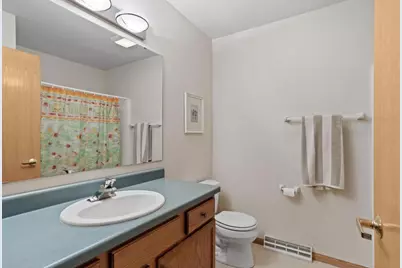 3343 N Stone Creek Circle, Madison, WI 53719 - Photo 14