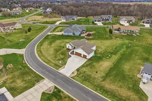 6480 Revere Pass, DeForest, WI 53532 - Photo 2