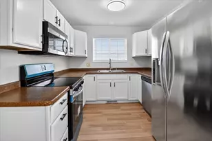 326 Pasque St, Sun Prairie, WI 53590 - Photo 18