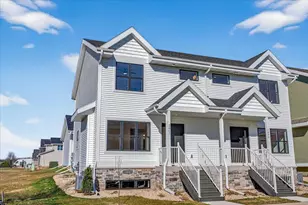 2807 Crinkle Root Dr, Fitchburg, WI 53711 - Photo 2