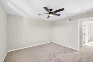 2807 Crinkle Root Dr, Fitchburg, WI 53711 - Photo 42