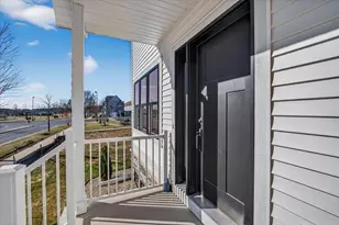 2807 Crinkle Root Dr, Fitchburg, WI 53711 - Photo 6