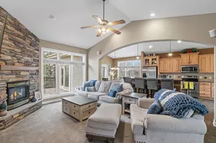 614 Woodhaven Ct, Cambridge, WI 53523 - Photo 1