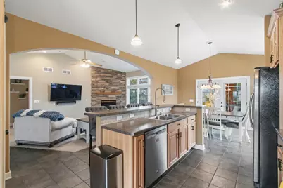 614 Woodhaven Court, Cambridge, WI 53523 - Photo 6