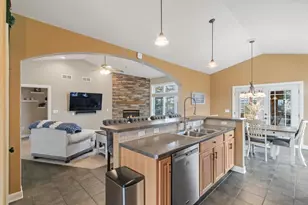 614 Woodhaven Ct, Cambridge, WI 53523 - Photo 12