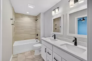 2809 Crinkle Root Dr, Fitchburg, WI 53711 - Photo 38