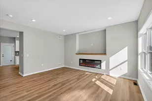 2809 Crinkle Root Dr, Fitchburg, WI 53711 - Photo 12