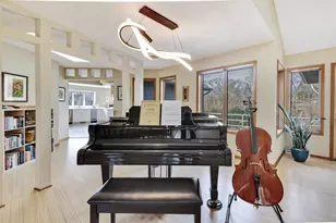 828 Tamarack Wy, Verona, WI 53593 - Photo 4