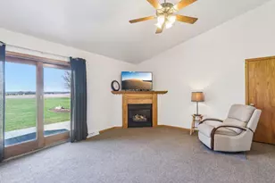 5008 Creek Haven Rd, Cottage Grove, WI 53527 - Photo 8