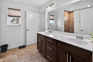 493 Crescendo Dr, Sun Prairie, WI 53590 - Photo 36