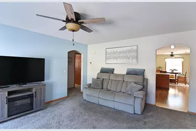 624 E Market Street #101, Elkhorn, WI 53121 - Photo 4