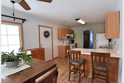 624 E Market Street #101, Elkhorn, WI 53121 - Photo 14