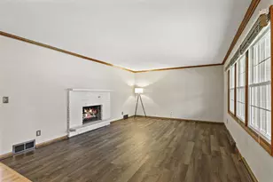 120 Walmar Dr, Sun Prairie, WI 53590 - Photo 6