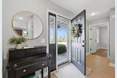 7600 Suffolk Down, Sun Prairie, WI 53590 - Photo 2