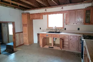 142 Beach Ave, Edgerton, WI 53534 - Photo 10