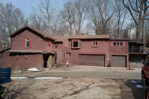 142 Beach Ave, Edgerton, WI 53534 - Photo 1