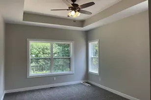 3829 N Woodbury Ln, Janesville, WI 53545 - Photo 4