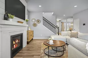 1198 Gracing Oaks Ln, Sun Prairie, WI 53590 - Photo 10