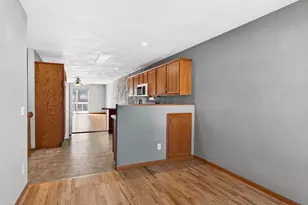 645 Garfield Ave, Janesville, WI 53536 - Photo 4