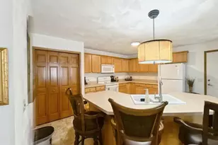 637 Garfield Ave, Janesville, WI 53536 - Photo 10