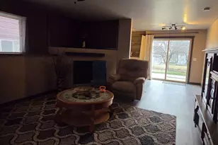 637 Garfield Ave, Janesville, WI 53536 - Photo 8