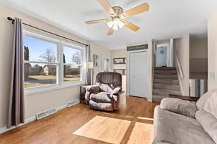 6657 Wendell Way, DeForest, WI 53532 - Photo 4